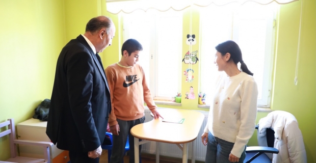 Alaca Belediye Başkanı Şerif Arslan’dan 3 Aralık Dünya Engelliler Günü için anlamlı ziyaret