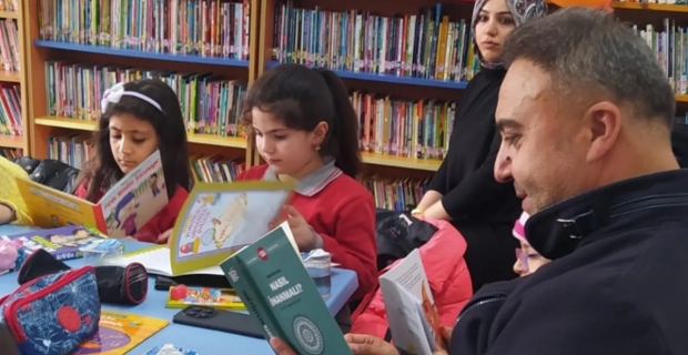 Alaca’da örnek kitap okuma etkinliği