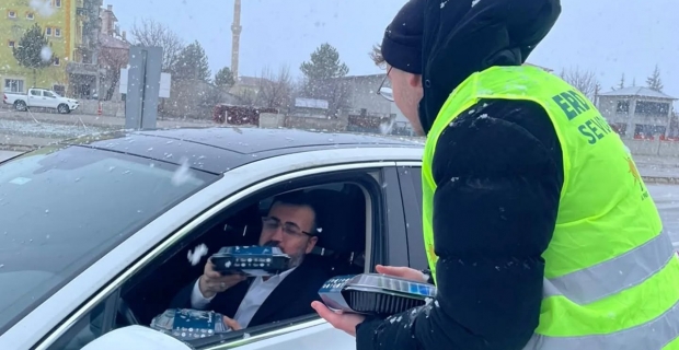 AK Gençlik’ten ‘iftara beş kala’ ikramı