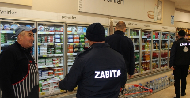 Alaca’da marketlere sıkı zabıta denetimi