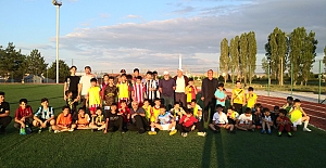 Alaca Belediyespor Yaz Futbol Okulu sürüyor