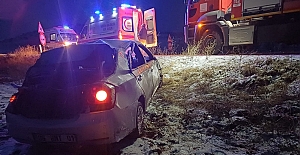 Çorum'da feci kaza: Araç takla attı 3 kişi yaralandı