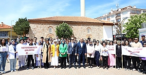 Cumhuriyet Meydanı’nda anlamlı buluşma: Bilimle sanat el ele verdi