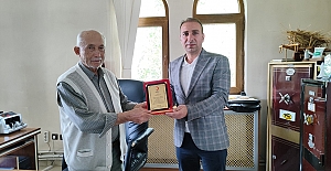 Kızılay’dan teşekkür plaketi