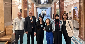 Meclis’te gençlik rüzgarı: Alaca’dan öğrenciler TBMM’yi gezdi