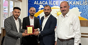 AK Gençlik’te nöbet değişimi