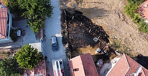 Alaca'da boş arsada yangın paniği: İtfaiye olası felaketi önledi