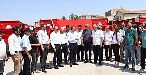 Alacalı 13 çiftçiye yüzde 70 hibe destekli yem kırma makinesi