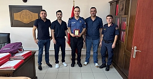 Hakim ve savcıdan Alaca Emniyet Müdürü Kırıkçı’ya teşekkür plaketi