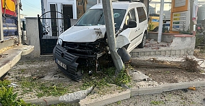 bZile Caddesinde korkutan kaza: Araç.../b