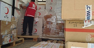 İhtiyaç sahiplerine destek sürüyor: Kızılay’dan Alaca’ya yeni kıyafet yardımı