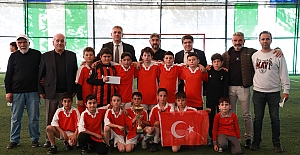 Alaca’da geleceğin yıldızları sahaya çıktı: Futbol şöleni yaşandı