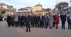 Alaca'da Başöğretmene saygı çelengi