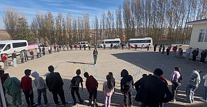 Alaca'da öğrencilere sağlıklı beslenme ve duruş eğitimi