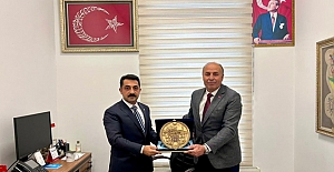 Alaca Heyetinden Orhan Tosik’e hayırlı olsun ziyareti