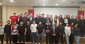 Gençlik ve Spor İl Müdürü Demirkıran Alaca Yurdu’nda öğrencilerle buluştu