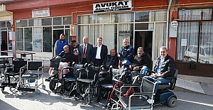 Kaymakam Meriç Dinçer ve Başkan Şerif Arslan’dan Engelliler Derneğine ziyaret