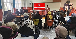 Alaca Sosyal Hizmet Merkezi’nden velilere yönelik 'Farkındalık ve Mahremiyet' eğitimi