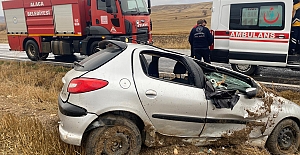 Kontrolden çıkan araç tarlaya devrildi: 1 yaralı