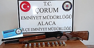 Alaca’da apartmanda silahlı panik!