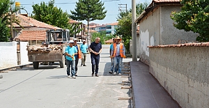 Kaldırım çalışmaları tüm hızıyla sürüyor