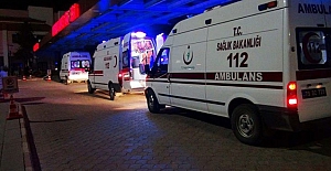 Komşularını bıçaklarken kalp krizi geçirip öldü