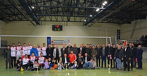 Voleybol Turnuvası'nın şampiyonu Alaca Önder
