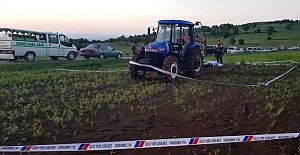 Traktör ile ilaçlama makinesi arasında sıkışan çiftçi hayatını kaybetti