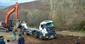 Beton Mikseri devrildi