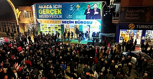AK Parti’nin Alaca seçim bürosu açıldı