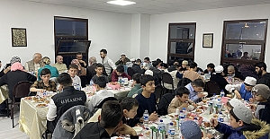 Öğrenciler iftarda bir araya geldi