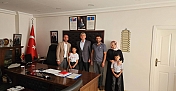 Minik şairin büyük başarısı: Ecrin Bahar Arslan ödülle döndü